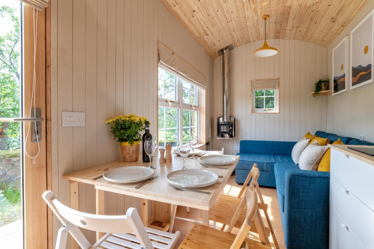 Enchanting Tiny House With Wood Burner And Hot Tub In Cairngorms Ballater Zewnętrze zdjęcie