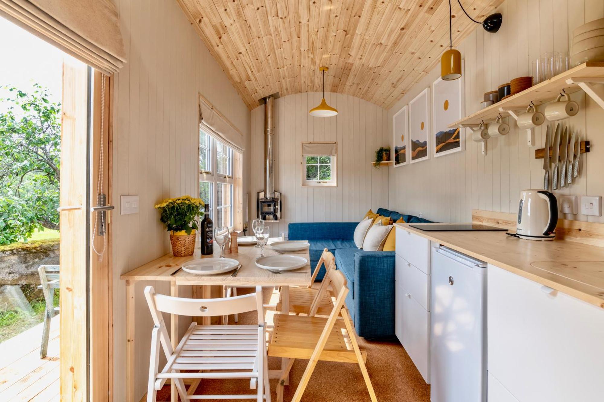 Enchanting Tiny House With Wood Burner And Hot Tub In Cairngorms Ballater Zewnętrze zdjęcie